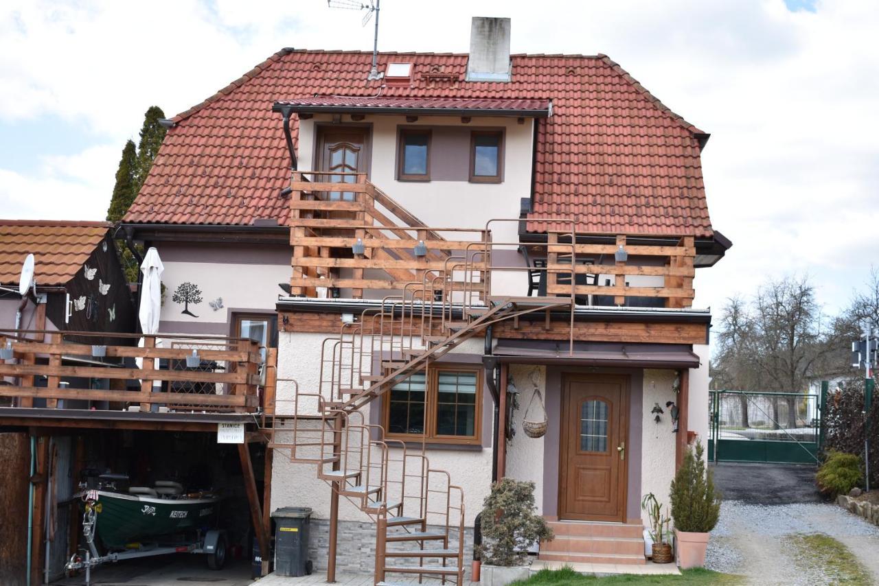Ubytovani U Andilka Horní Planá Exteriör bild